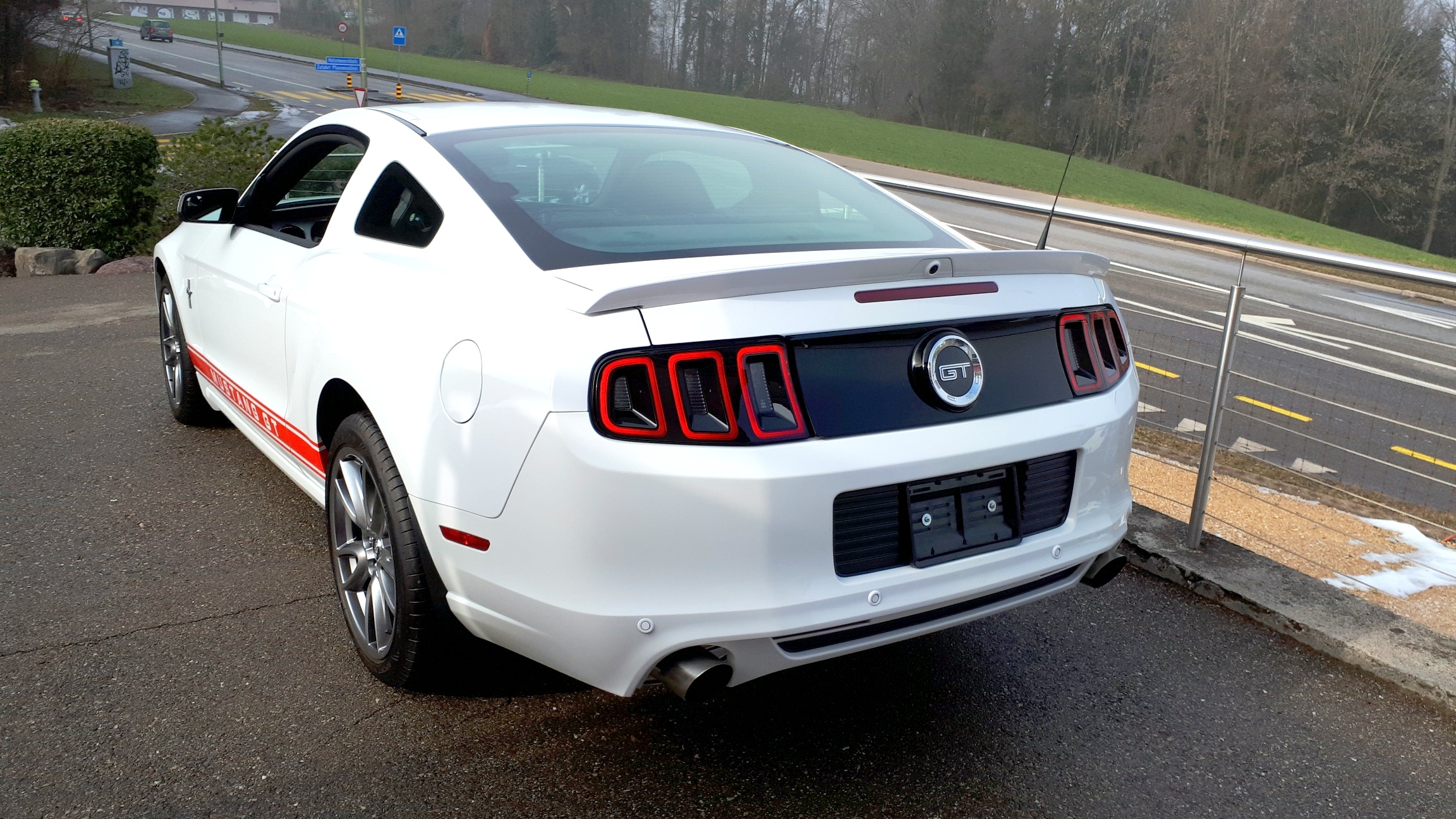 Mustang GT 13 ex Bachofner heck seitl.