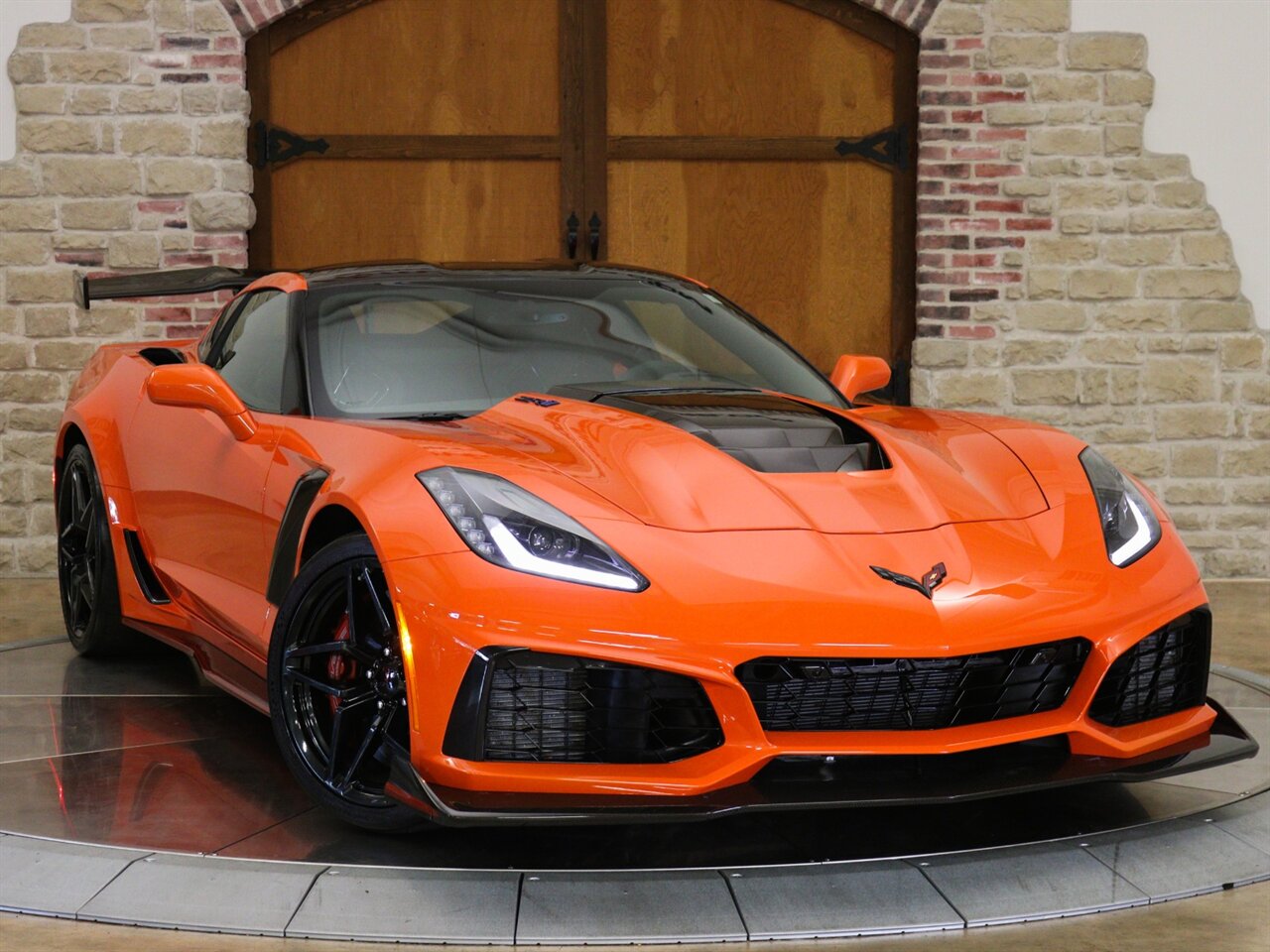 ZR1 19 Sebring Design pack frt sdie US