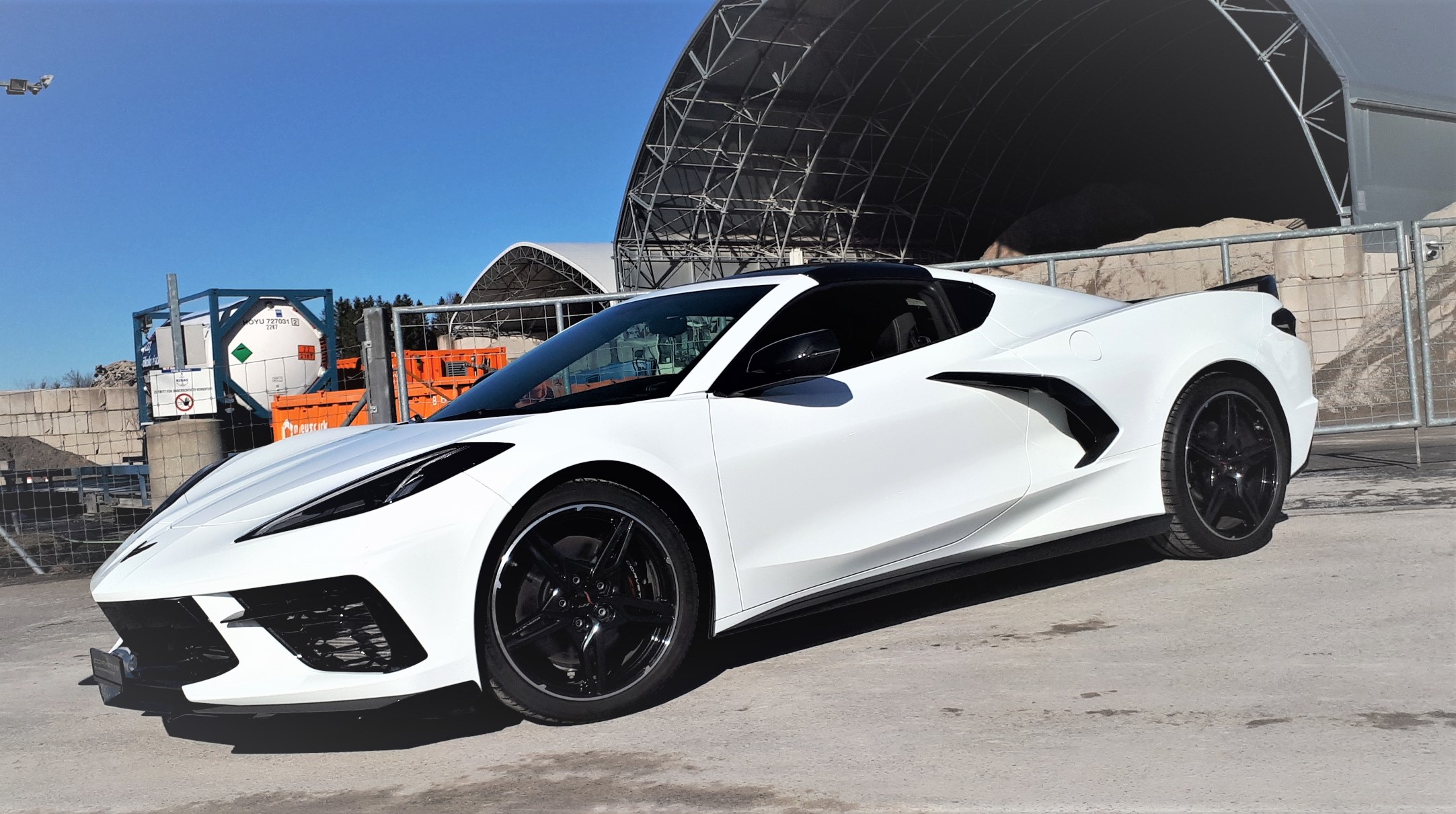 Limited EU-Launch Edition  CORVETTE Coupe/Targa C8 Stingray