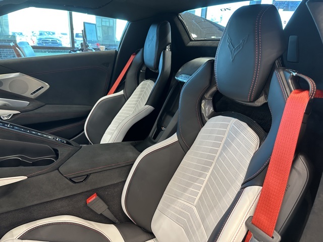 C823Conv70thannCarbonflinterdrseat