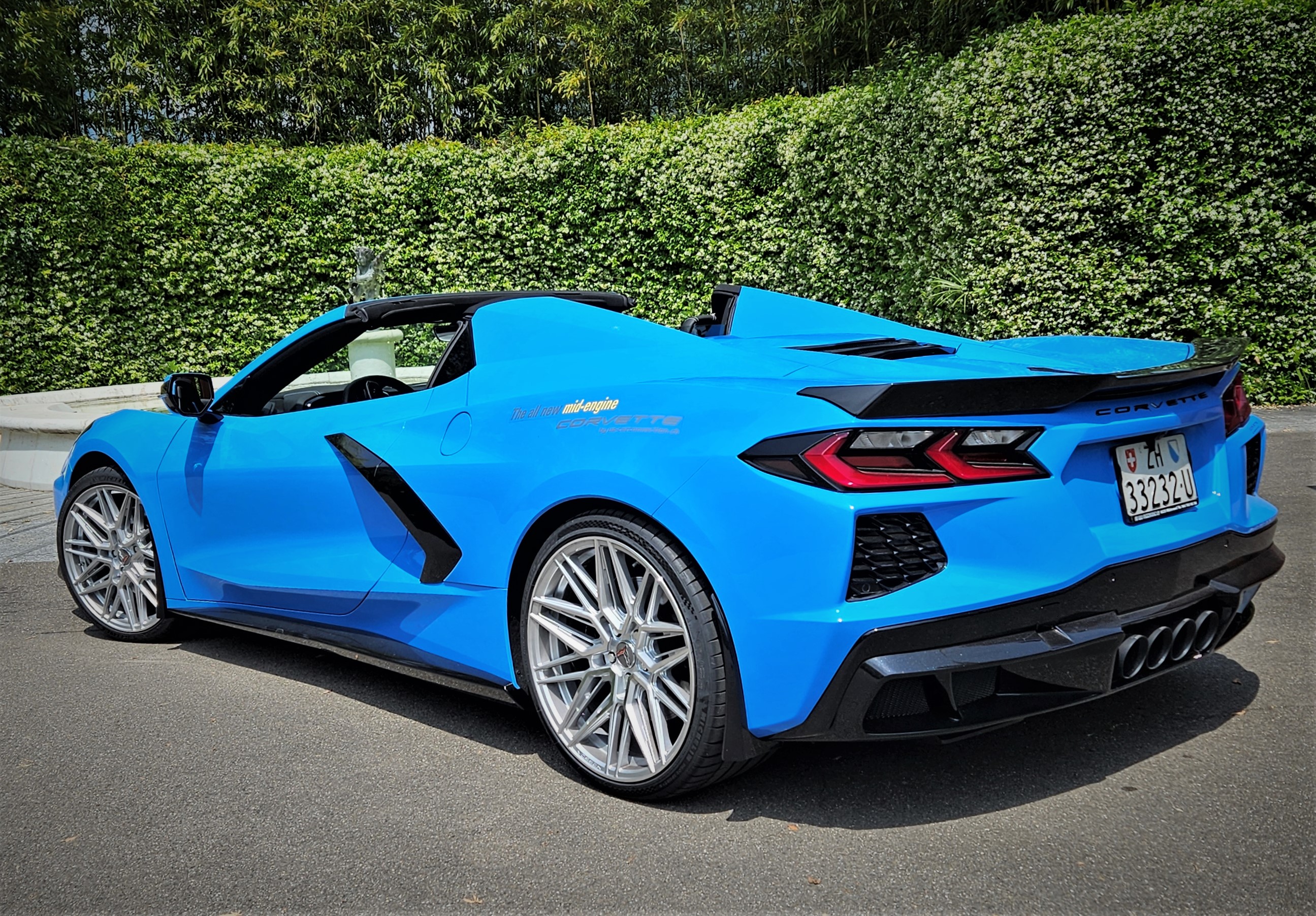 C8HTCRbluerearsideopenTi