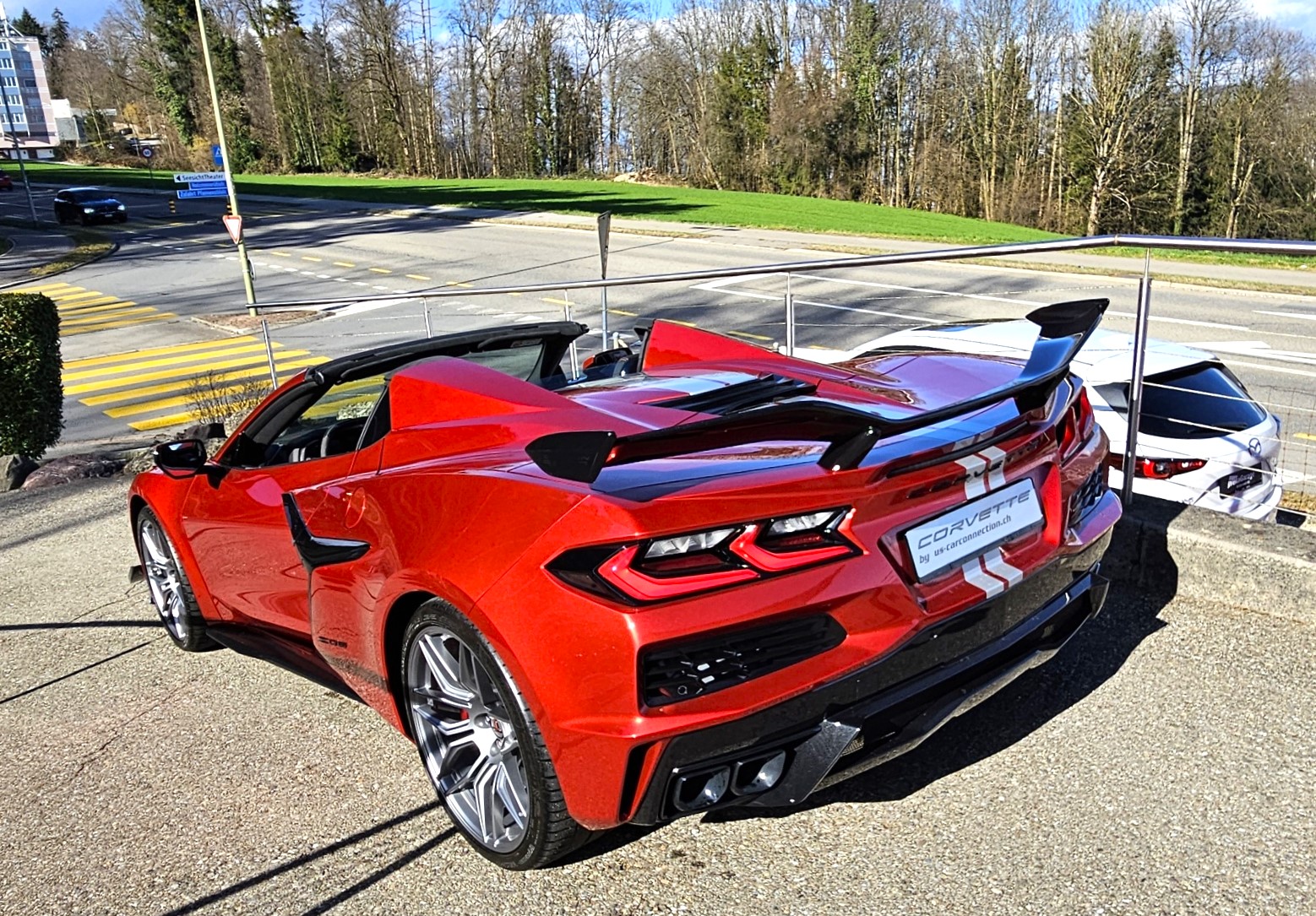 Z06HTCtactredrersideopen