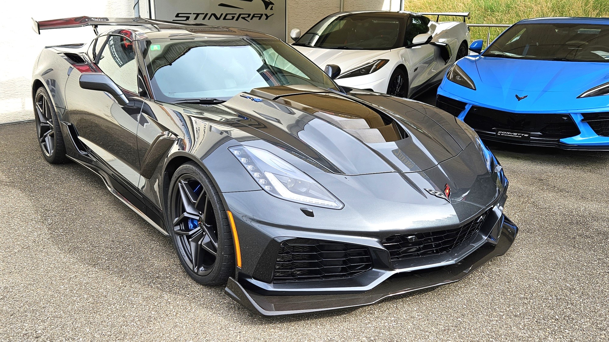 ZR119exRenevfrtside