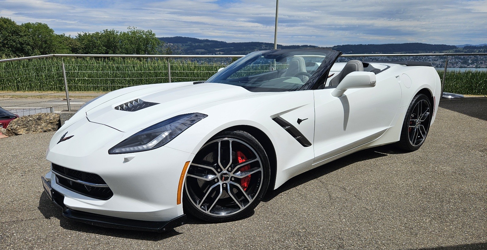 CORVETTE Stingray/Z51 Convertible